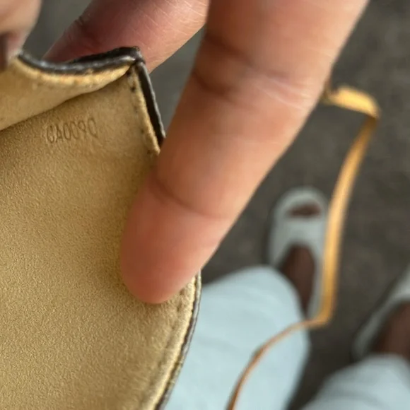 AUTHENTIC LOUIS VUITTON MONOGRAM TWIN POCHETTE CA0090 Clutch/Crossbody bag - Picture 8 of 11